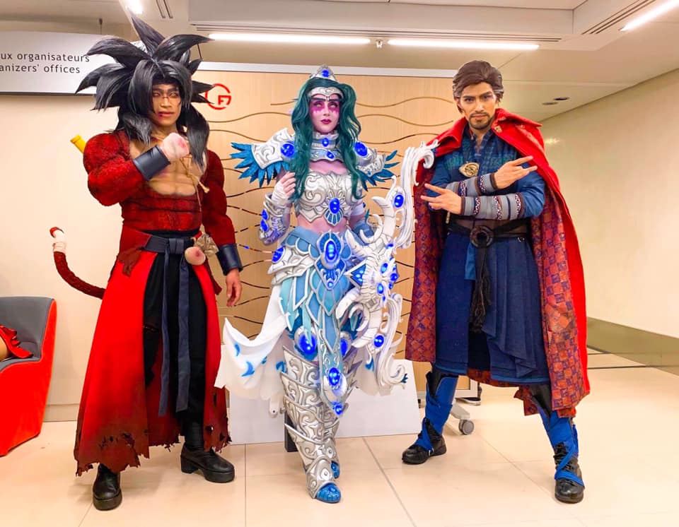 Cosplayer francesa surpreende com incrível cosplay da versão