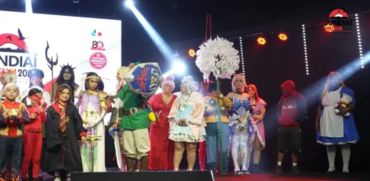 Concurso de Cosplay reúne centenas de personagens em um dos maiores festivais japoneses do interior paulista